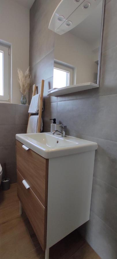 Lux Apartments Водице Екстер'єр фото