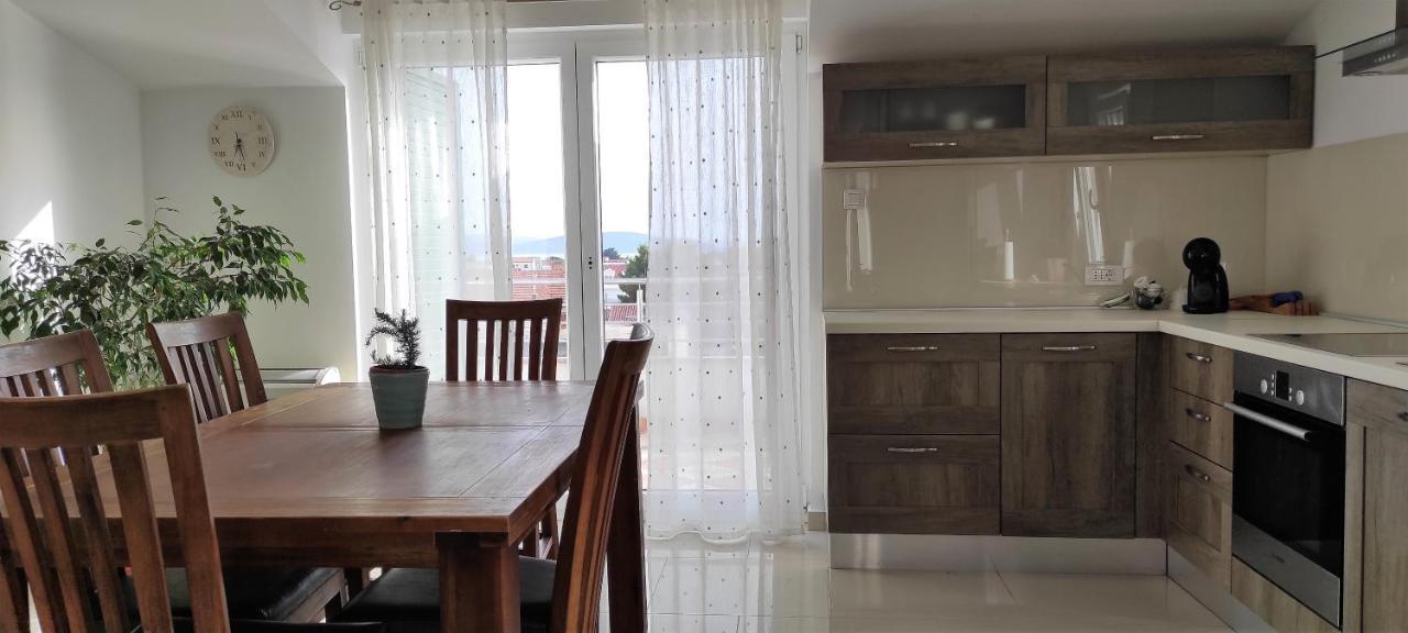 Lux Apartments Водице Екстер'єр фото